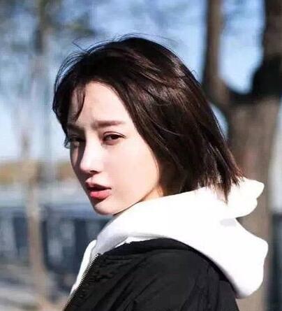2022年90后女生适合的韩式减龄发型图片06