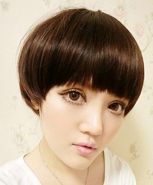 甜美蘑菇头短发发型图片