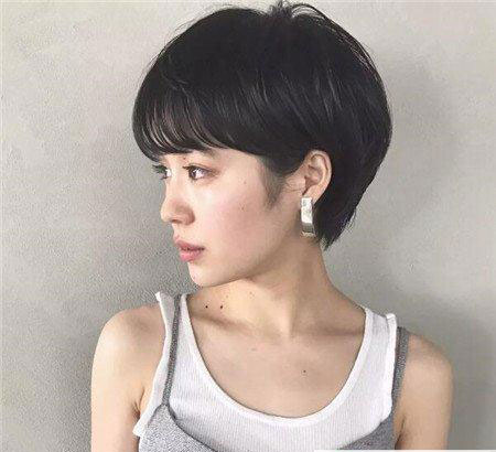 日系女生短发 女生露耳朵短发 气质女生短发发型04