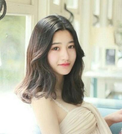 2022女生最爱的韩式齐肩发型图片07