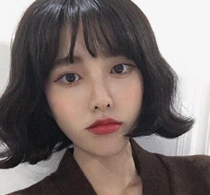 2022韩国最新流行女生短发发型图片08