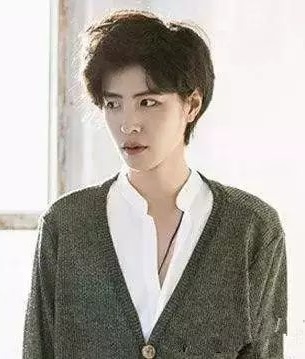 韩式男生发型