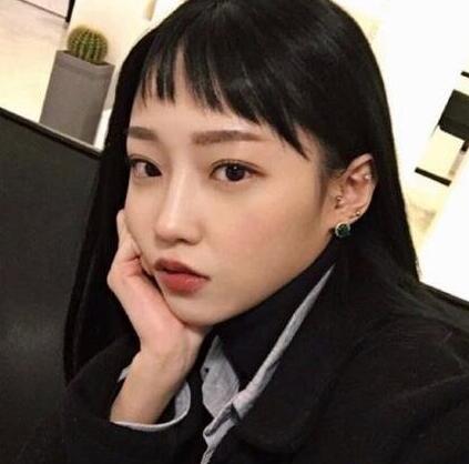 2022女大学生适合的流行韩式短刘海发型图片04